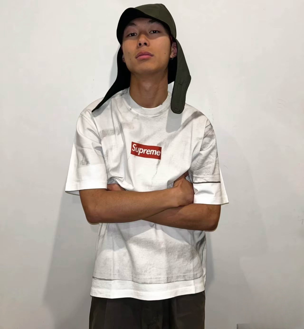 weißes T-Shirt