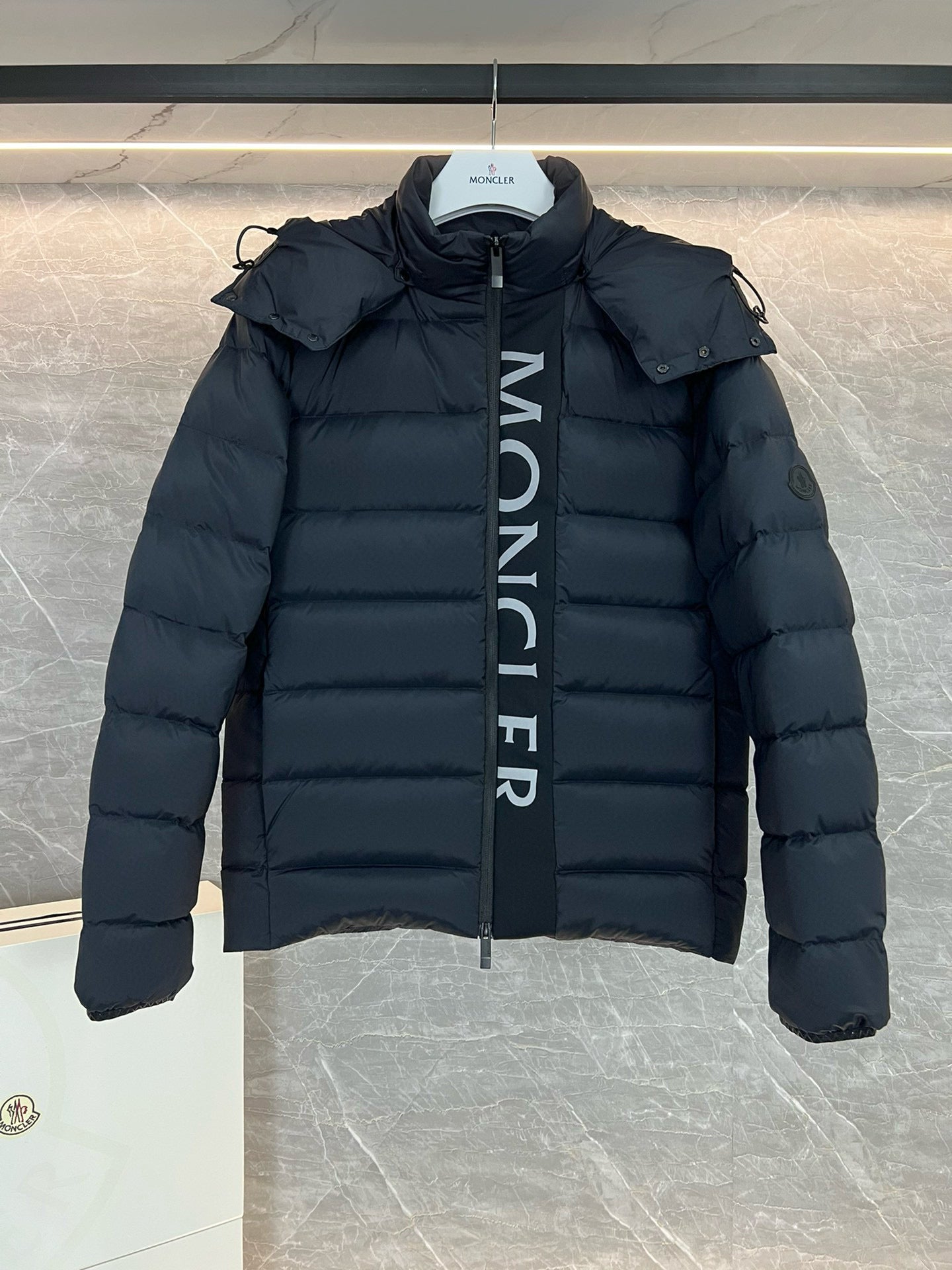 Schwarze Jacke