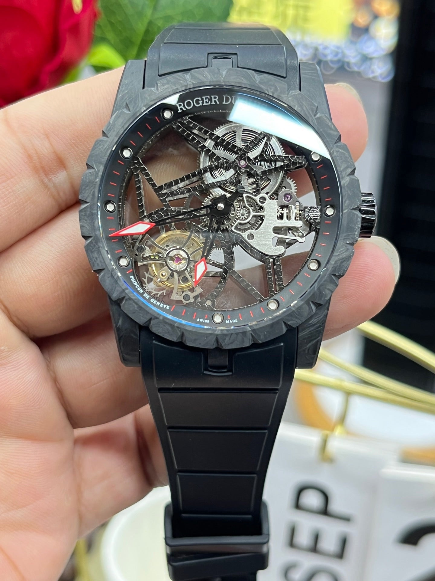 Schwarze Uhr