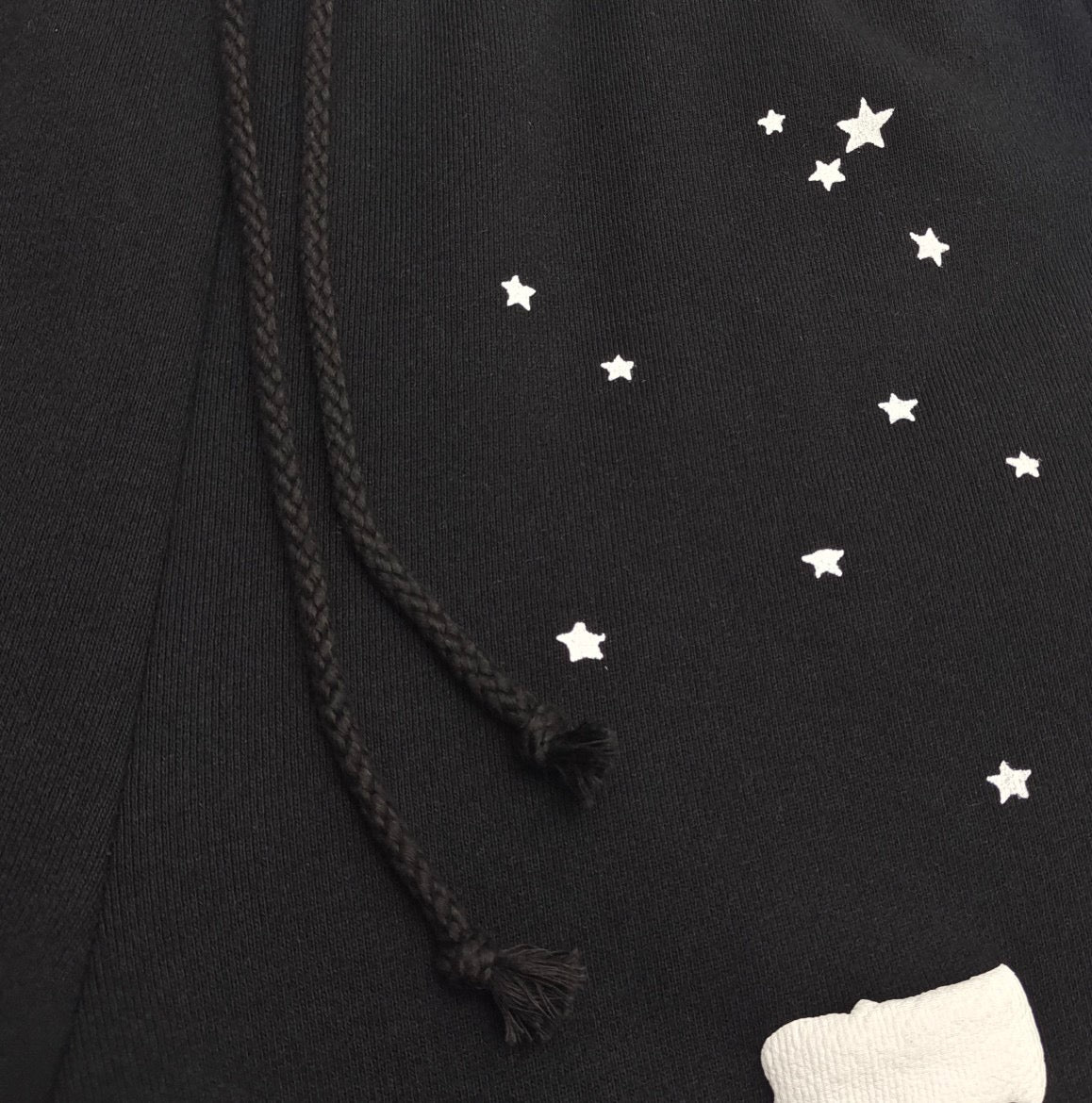 Schwarze Hosen