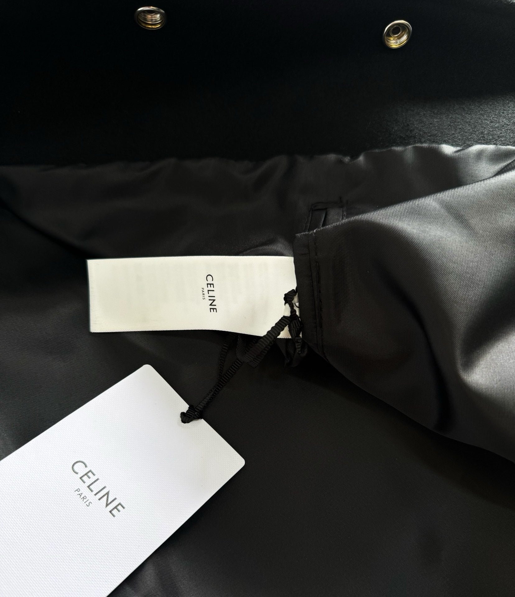 Schwarze weiße Jacke