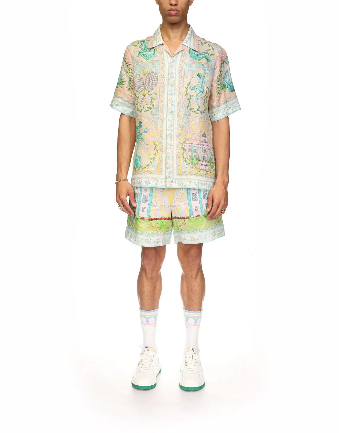 قميص متعدد الألوان