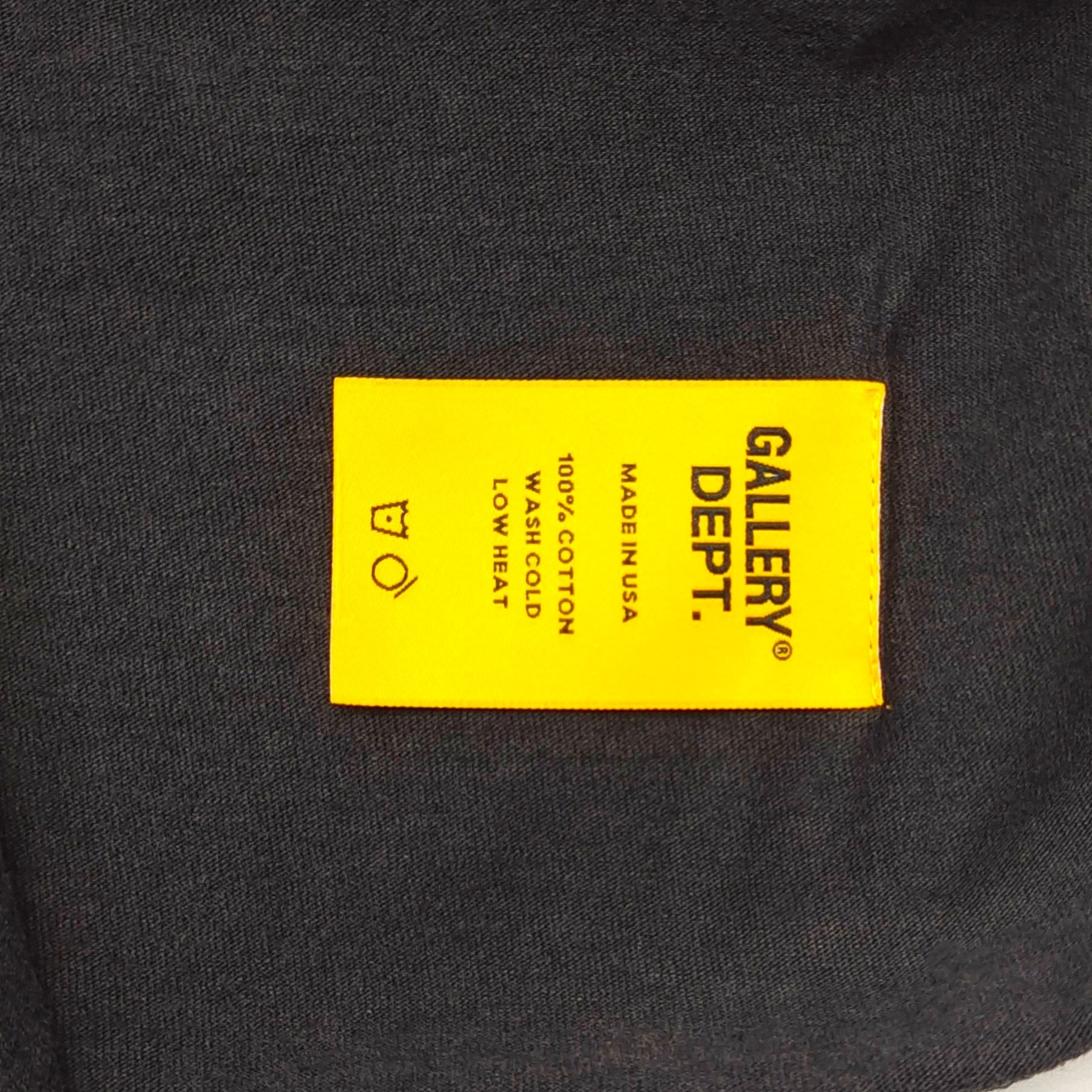 Schwarzes T-Shirt