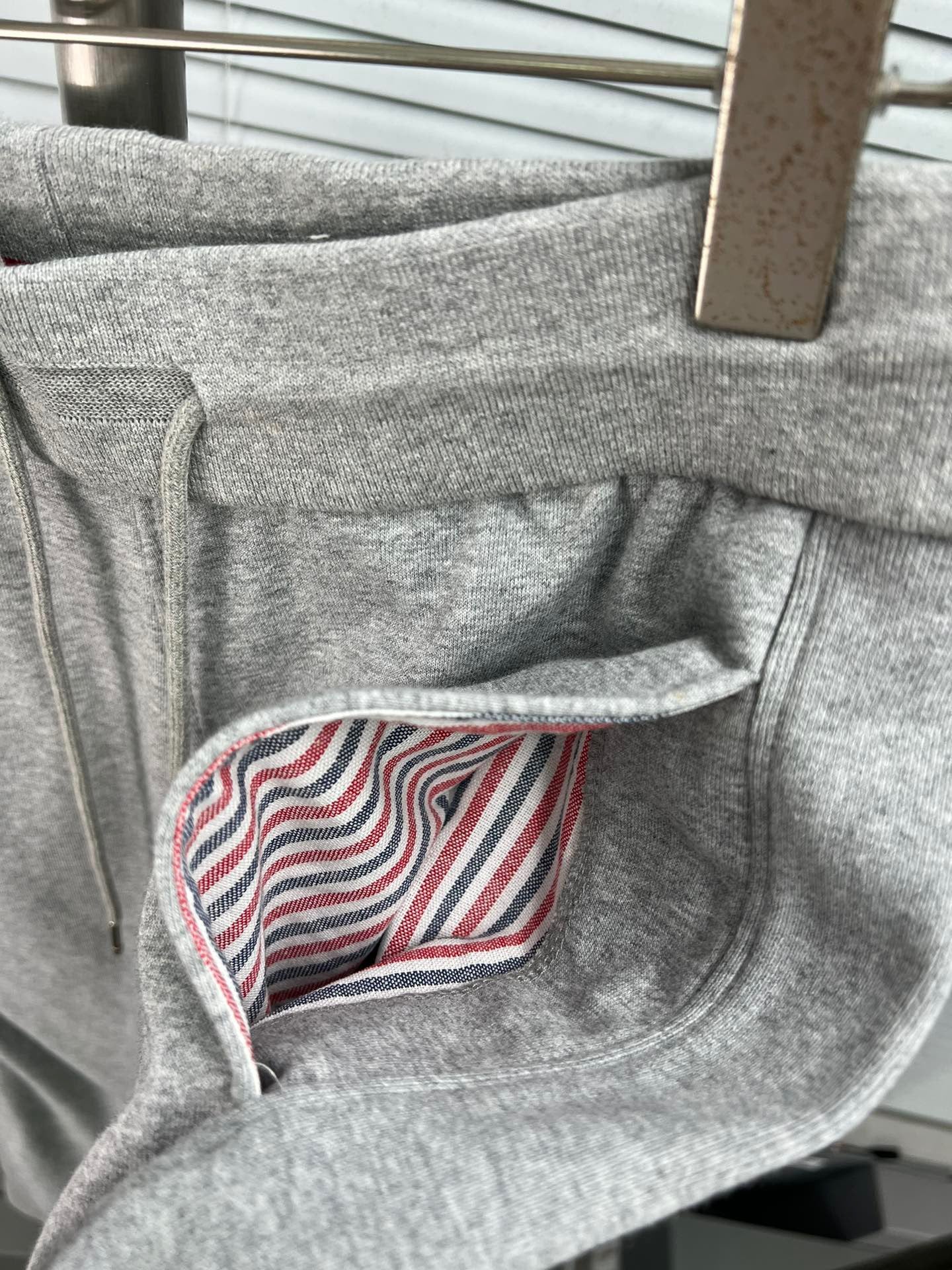 Mehrfarbige Hose