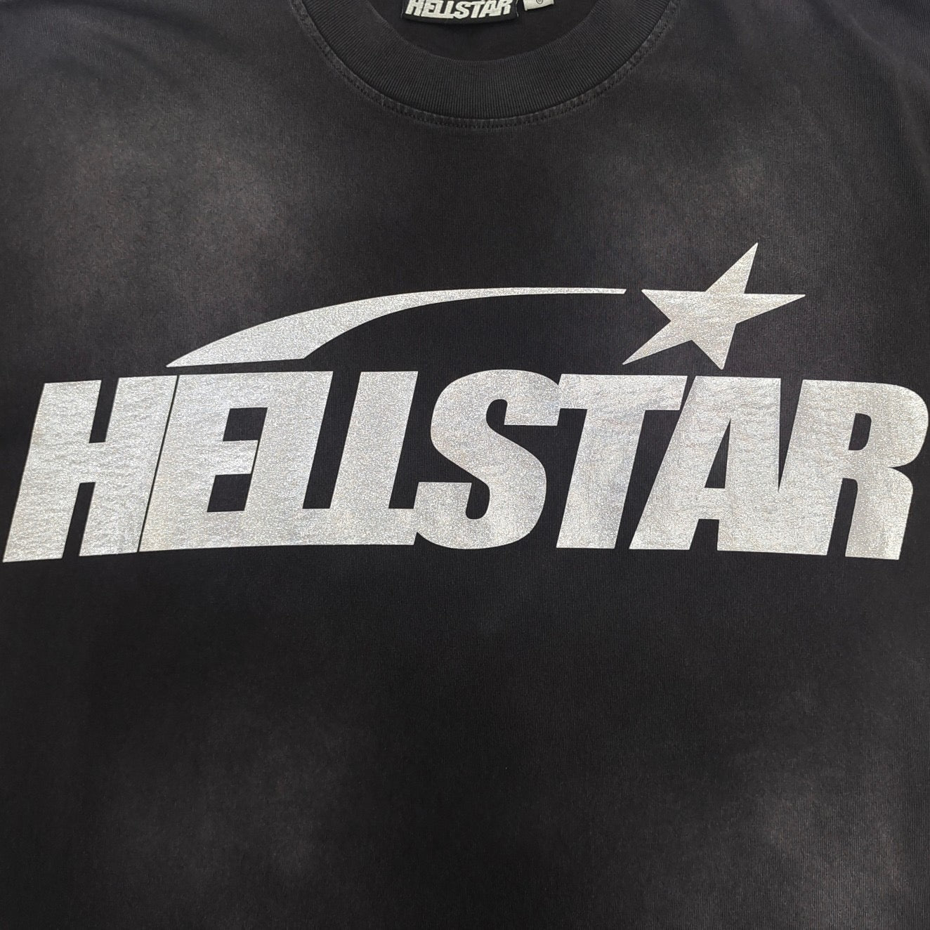 Schwarzes T-Shirt