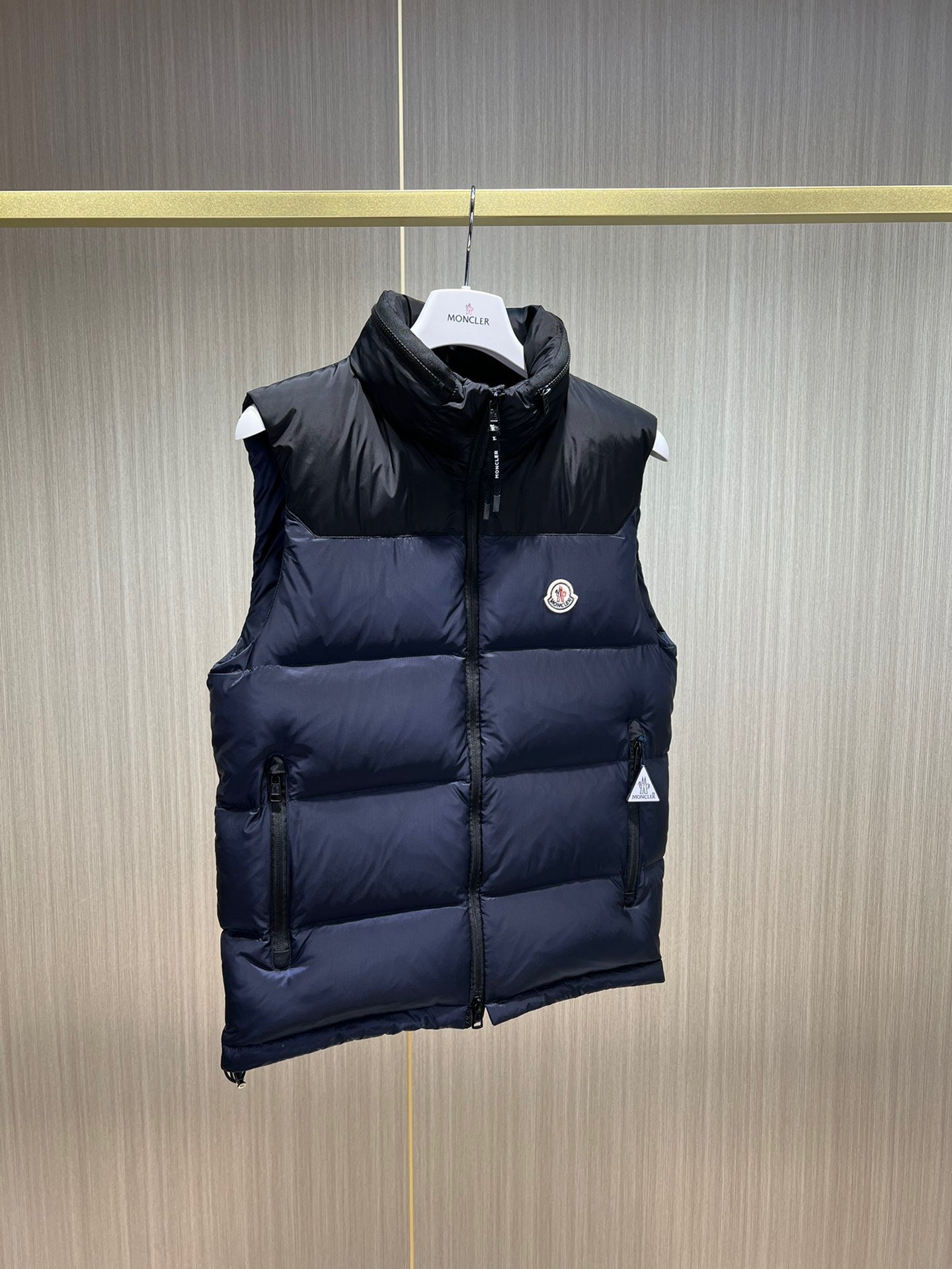 Black Vest - FashionHype.xyz