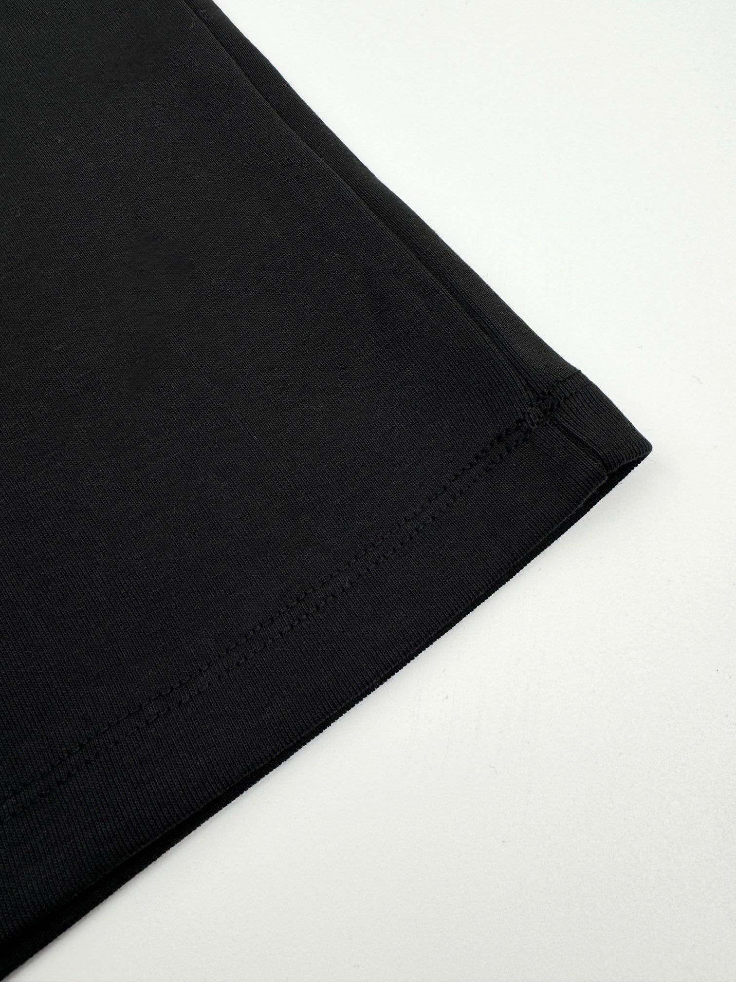Black and White T-Shirt - FashionHype.xyz