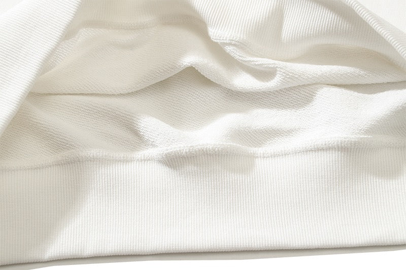 Weißes Sweatshirt