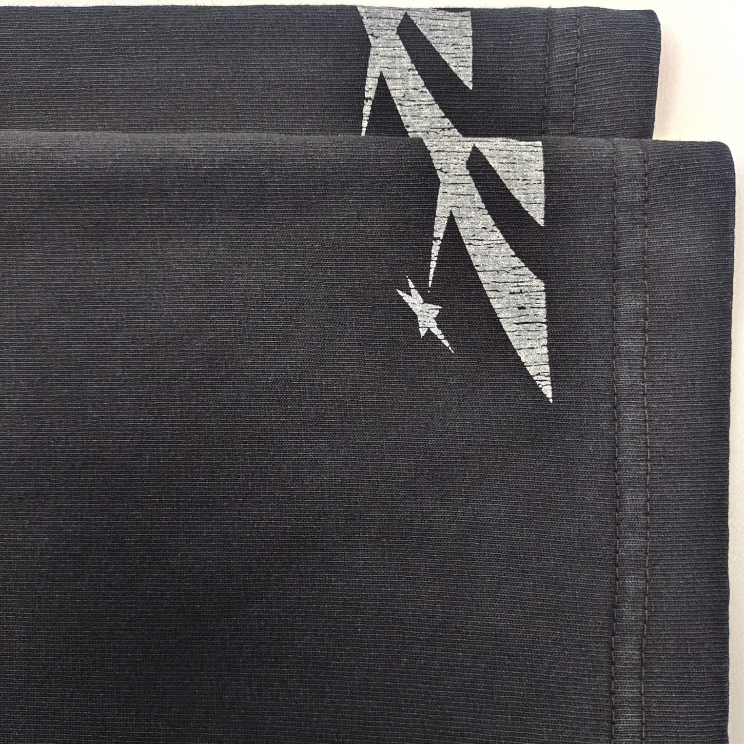 Schwarzes T-Shirt