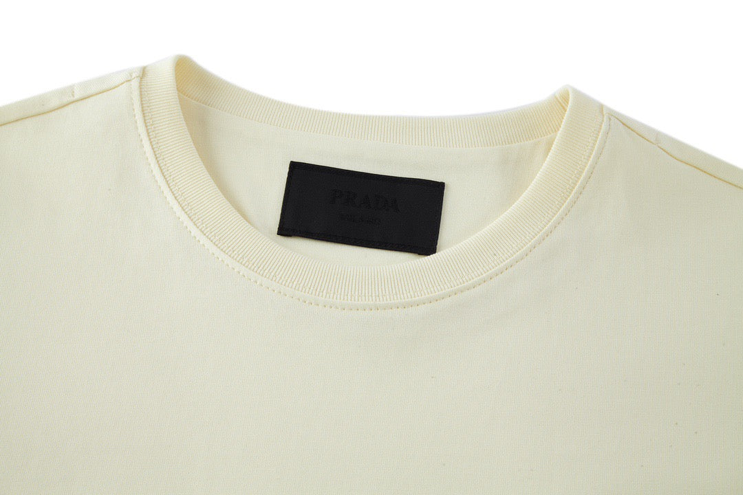 White T-shirt - FashionHype.xyz