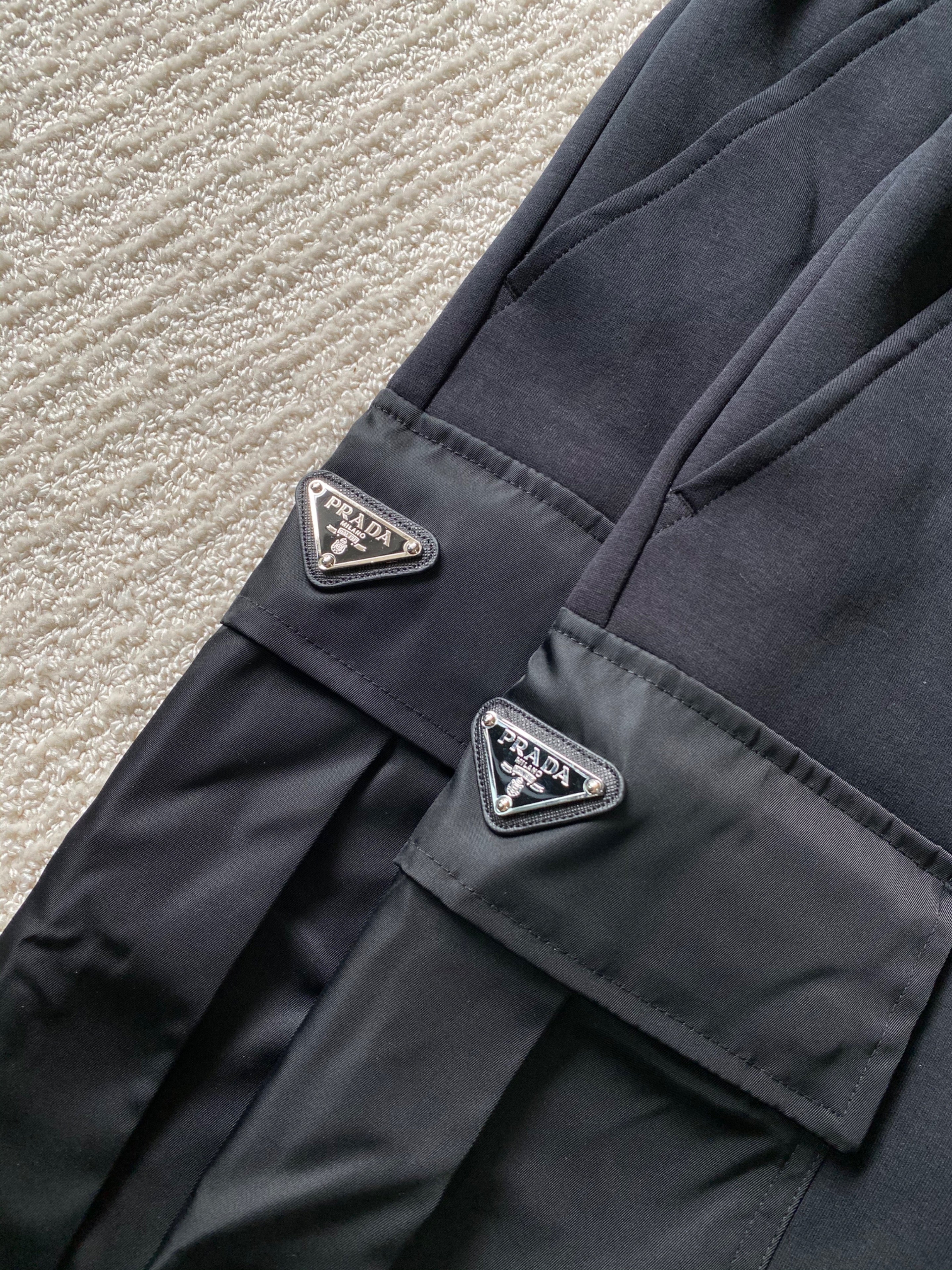 Black Short - FashionHype.xyz