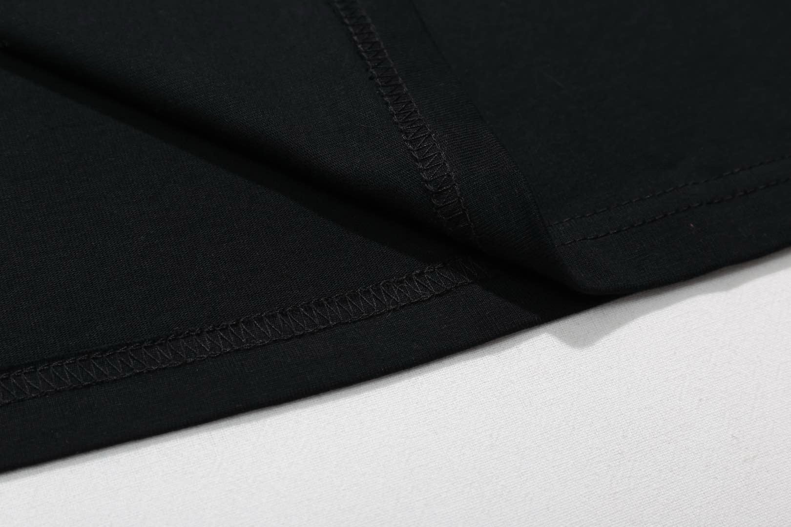 Schwarzes T-Shirt