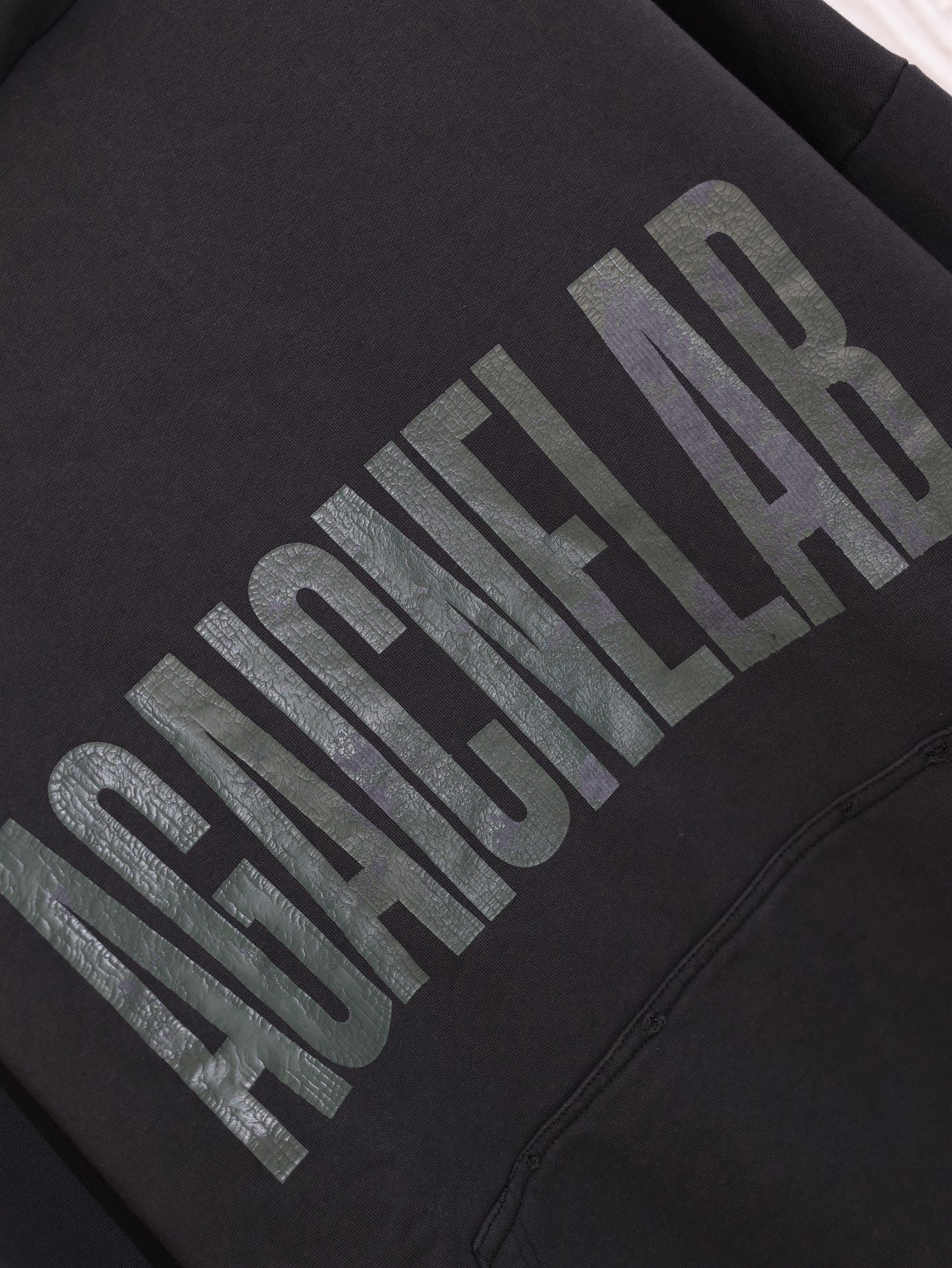 Schwarzer Hoodie