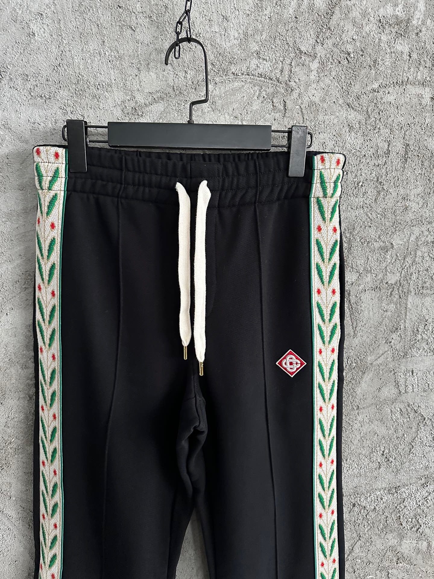White and Black Pant - FashionHype.xyz