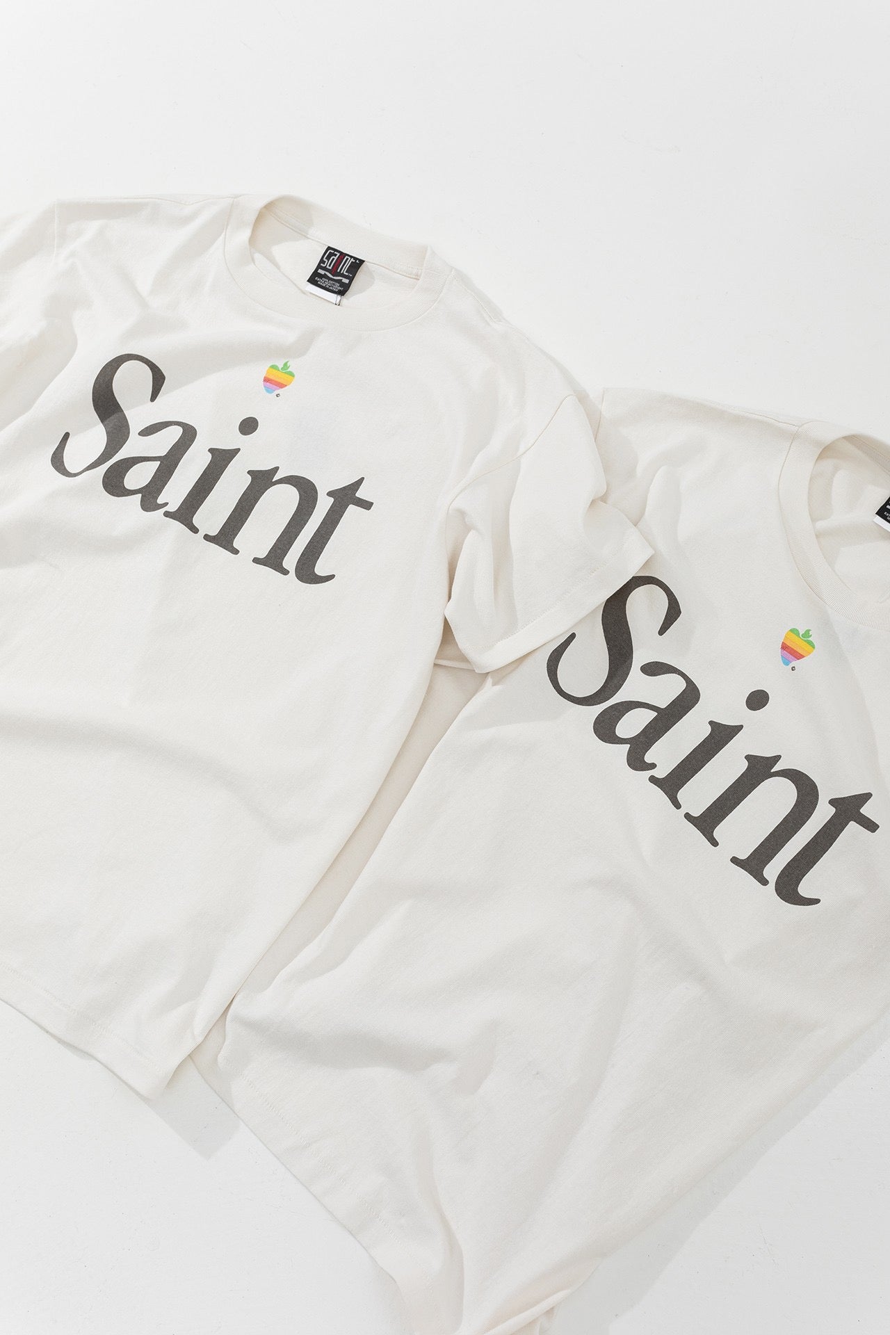 White T-shirt - FashionHype.xyz