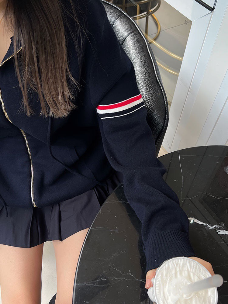 سترة متعددة الألوان