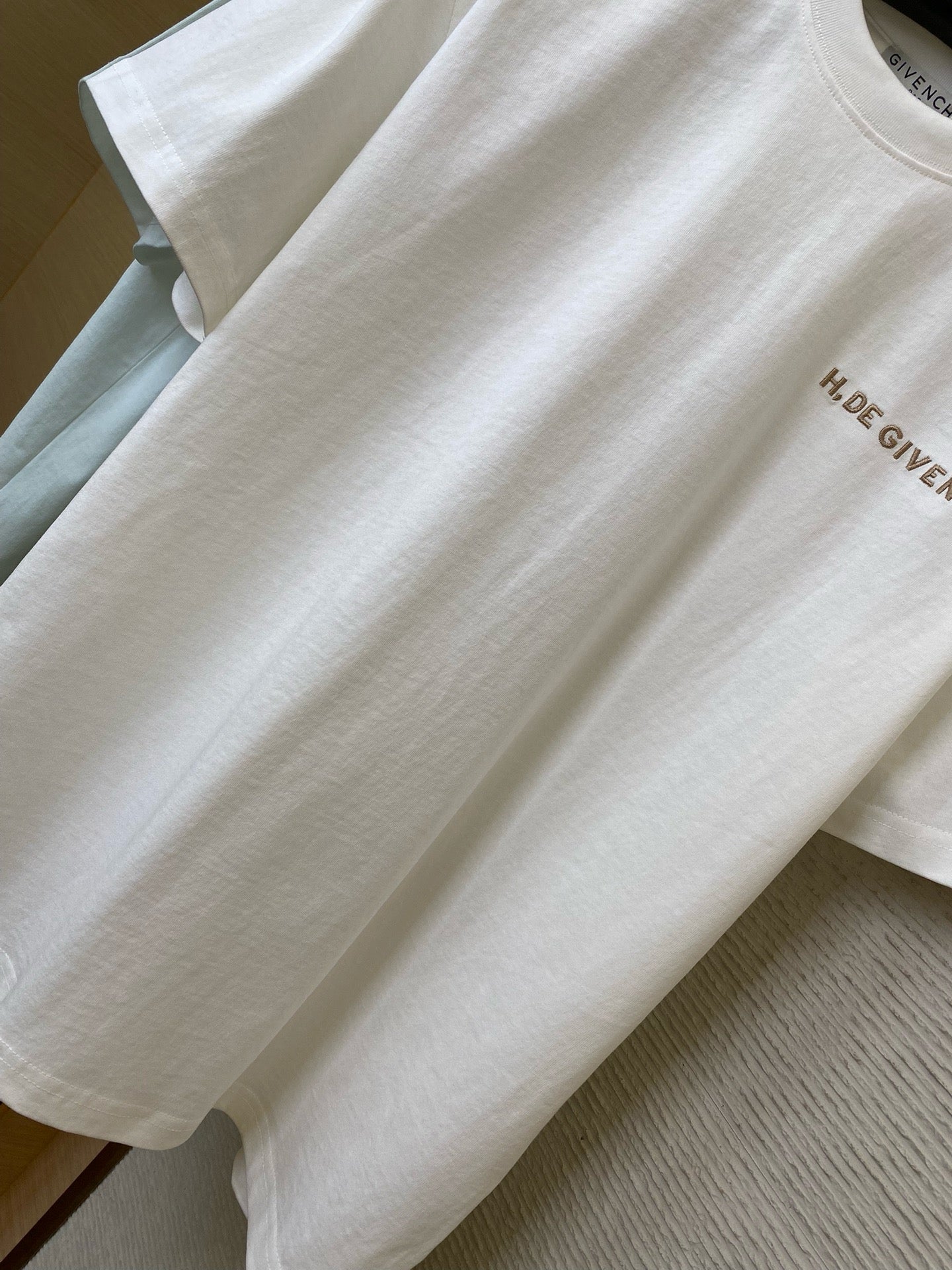 Weißes T-Shirt