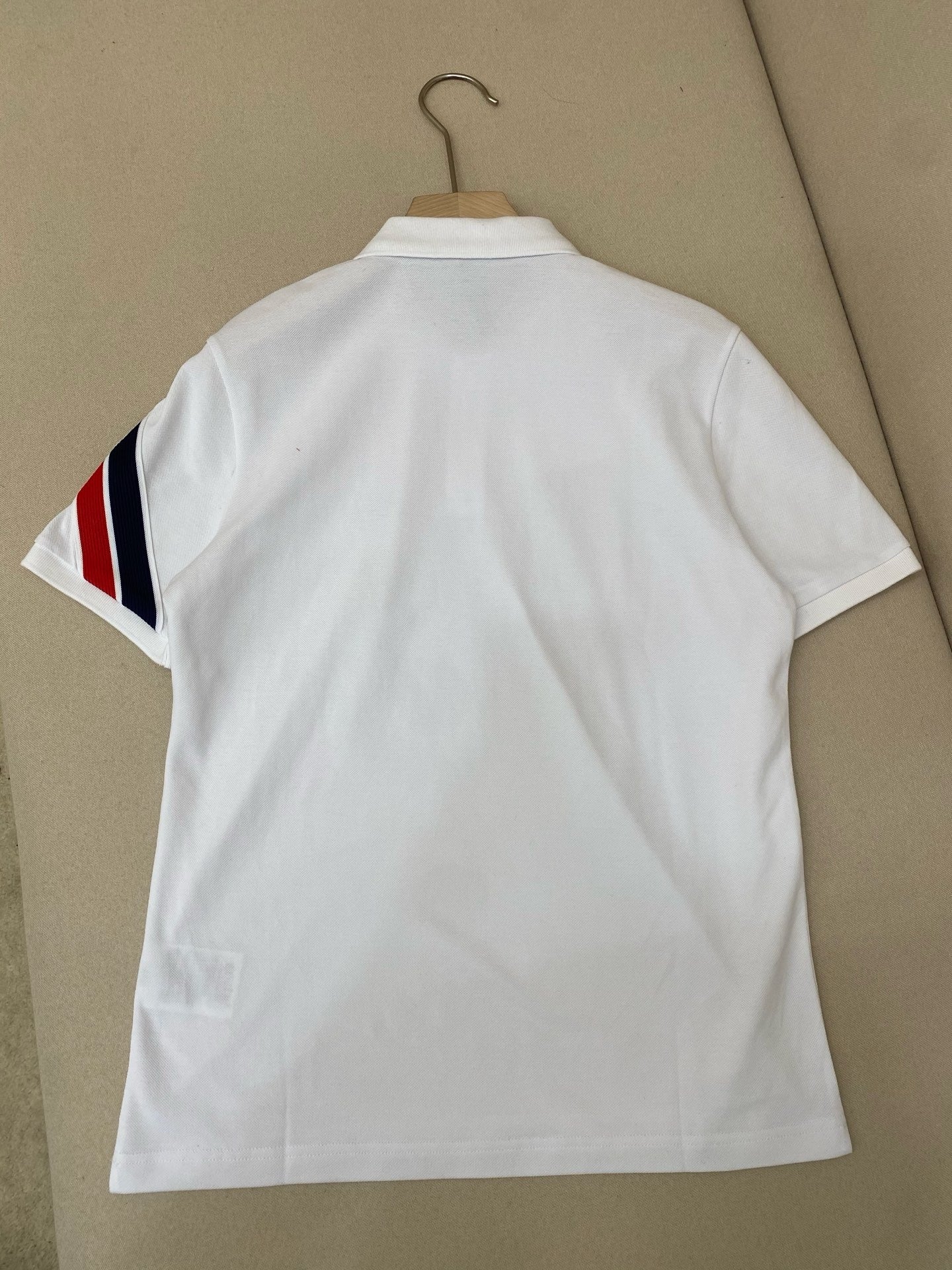 Mehrfarbiges T-Shirt
