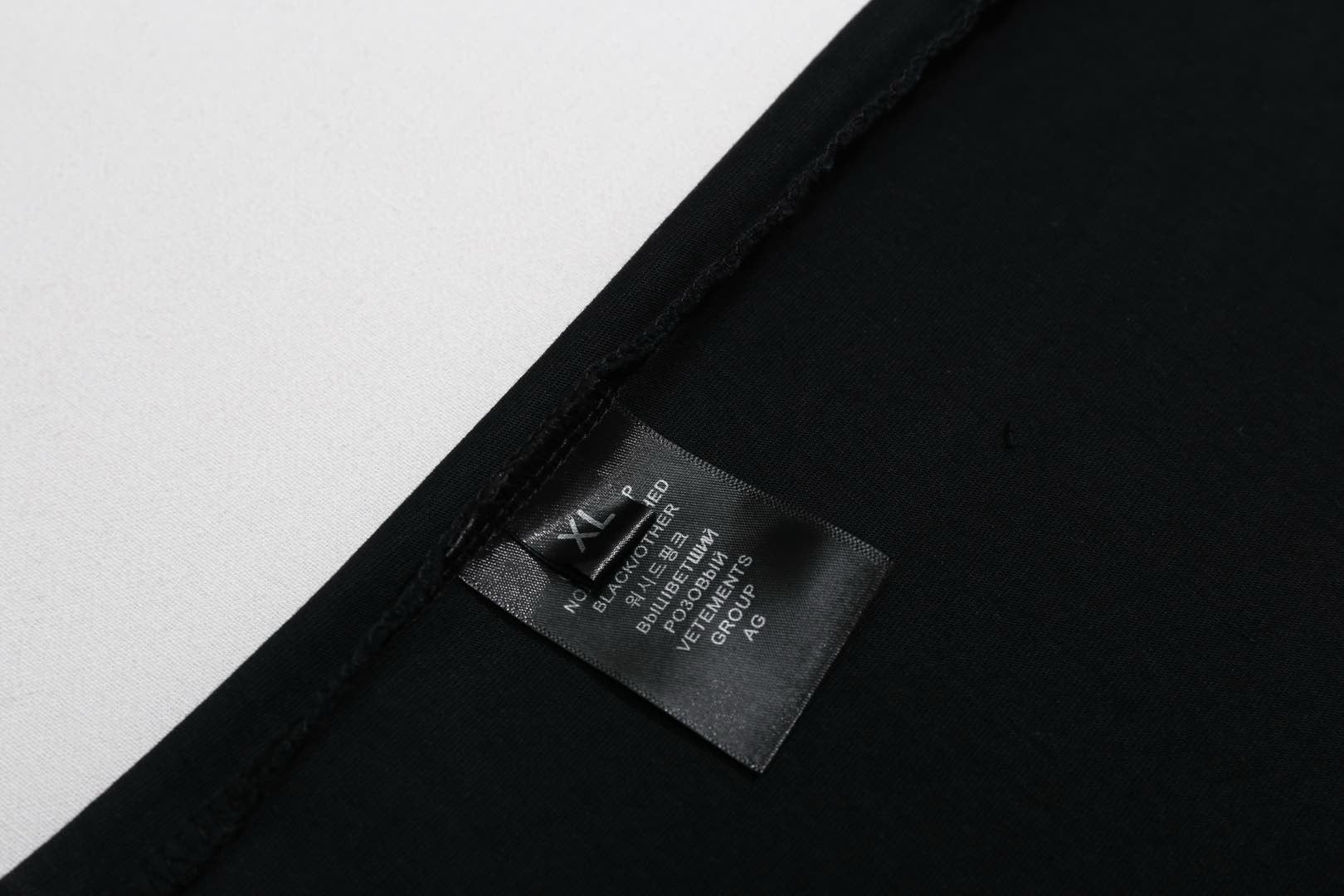 Black T-Shirt - FashionHype.xyz