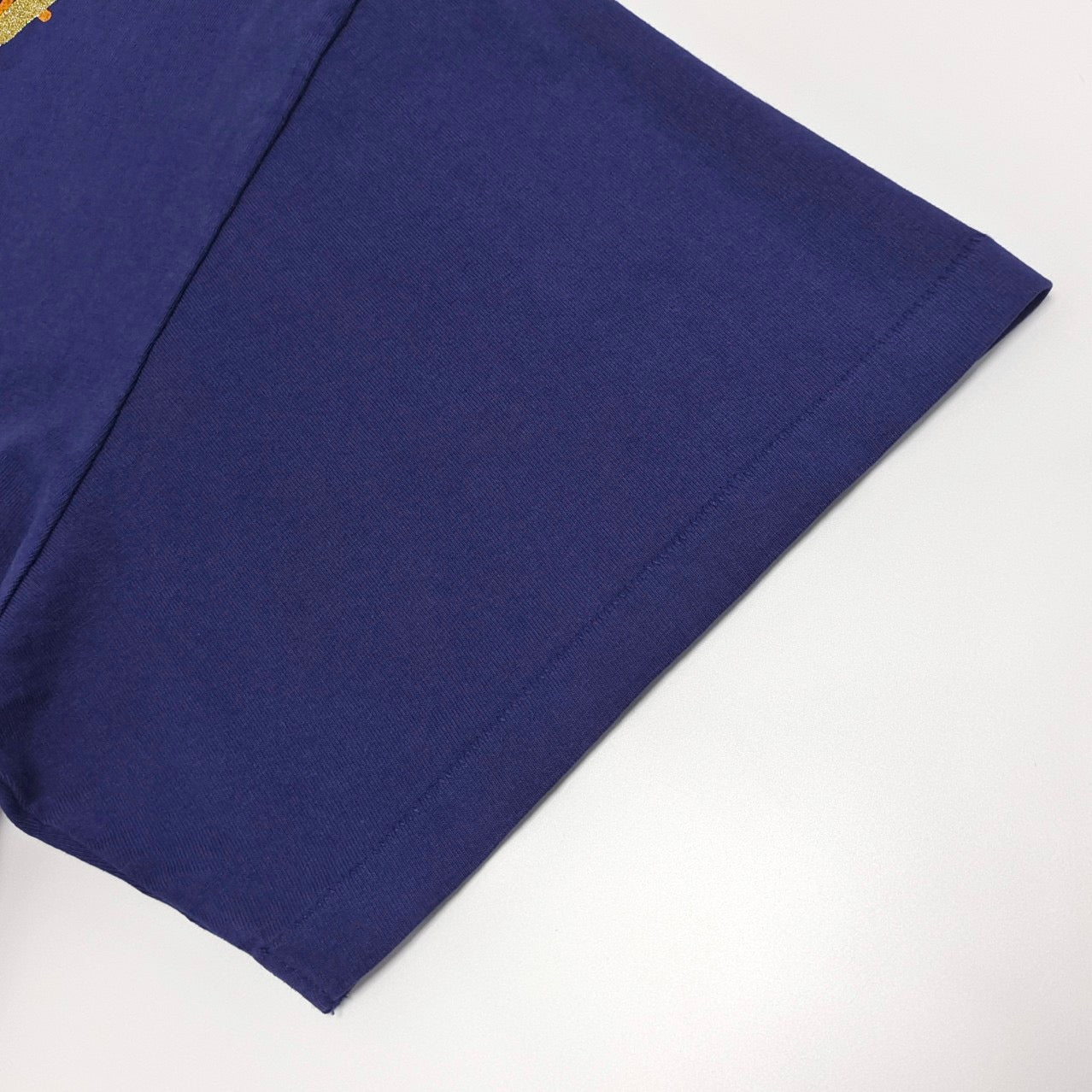 Blaues T-Shirt