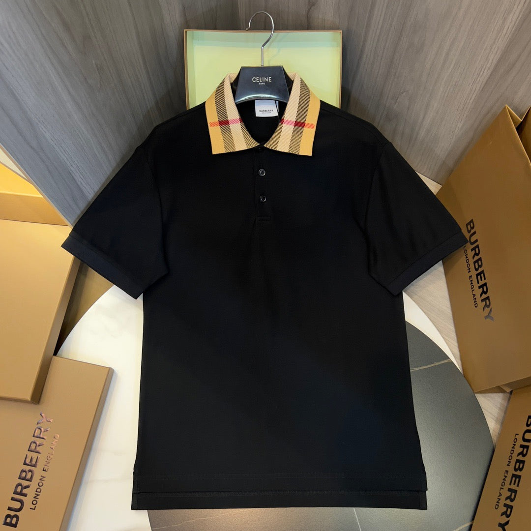 Schwarz-weiß-blaues Polo