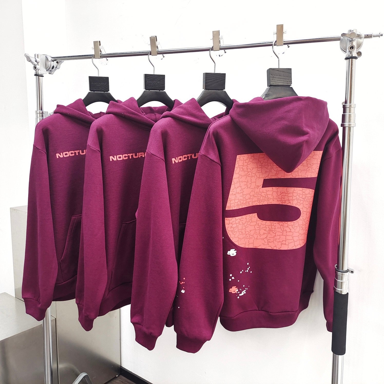 Rosaroter Hoodie