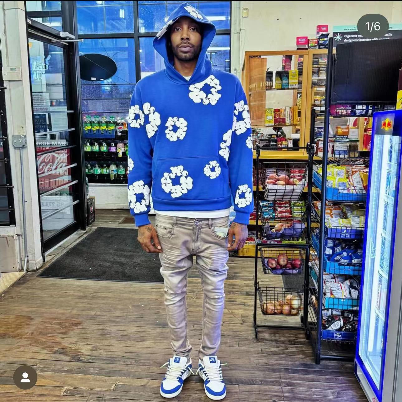 هودي باللونين الوردي والأزرق