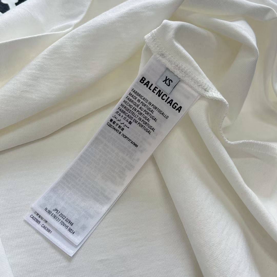 Camiseta en blanco y negro