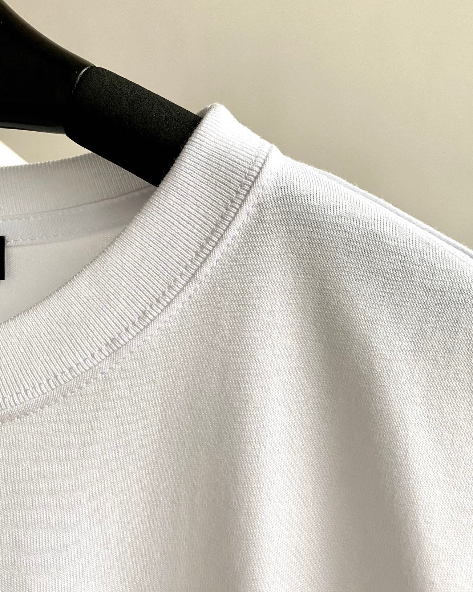 White T-Shirt - Size S - FashionHype.xyz