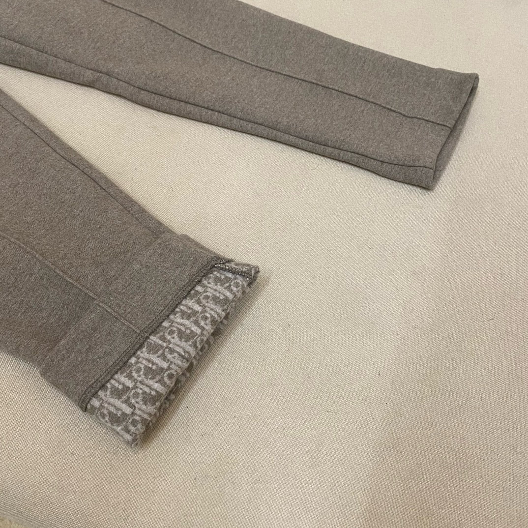 Dark black and Khaki Pant - FashionHype.xyz