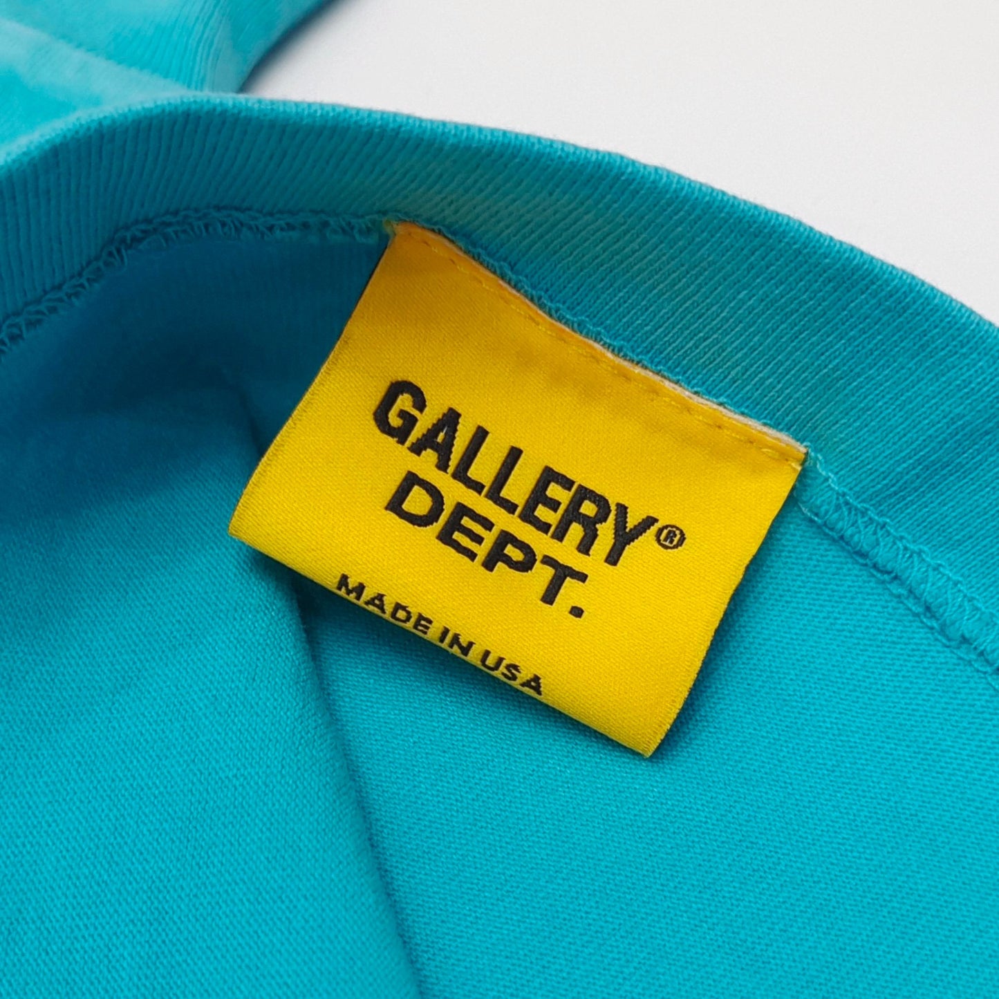 Blaues und himmelblaues Sweatshirt