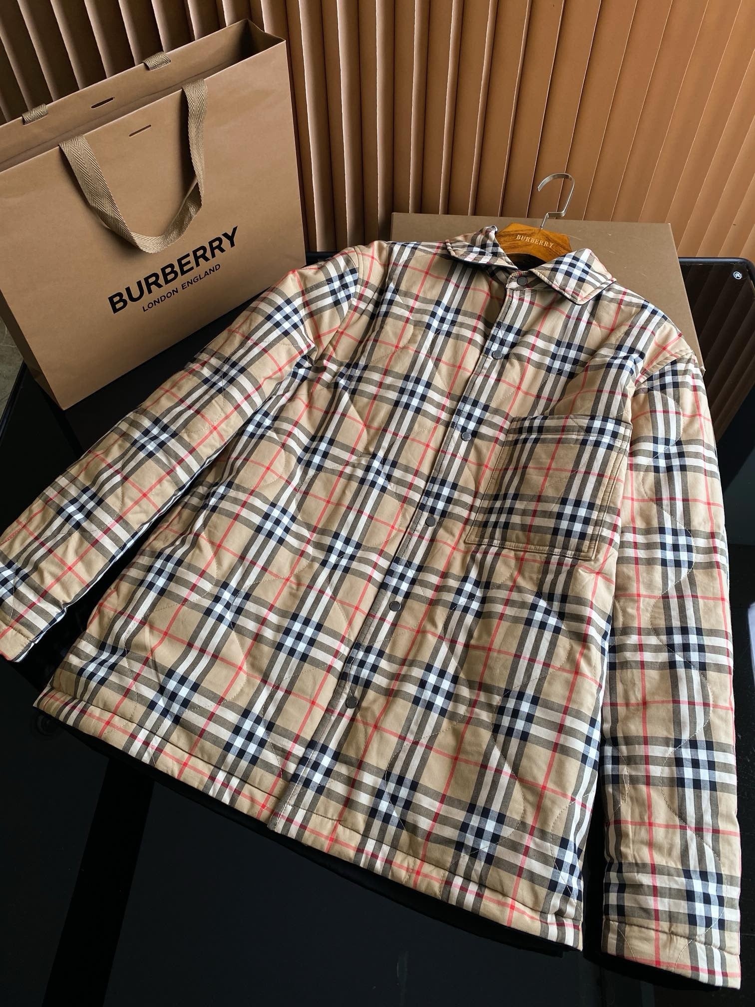 Mehrfarbige Jacke