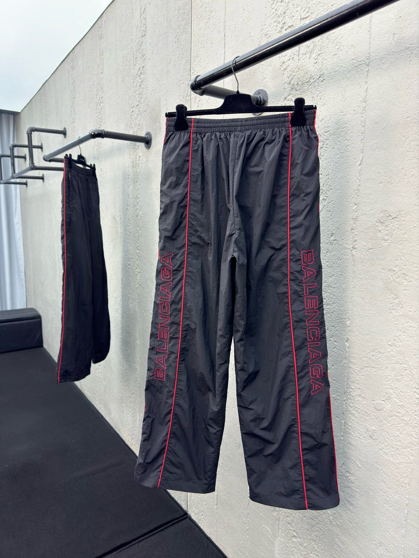 Schwarze Hosen