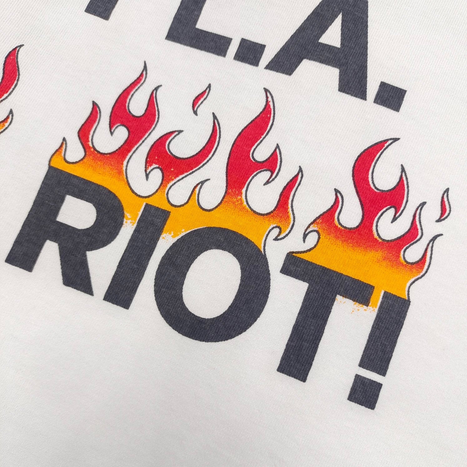 weißes T-Shirt