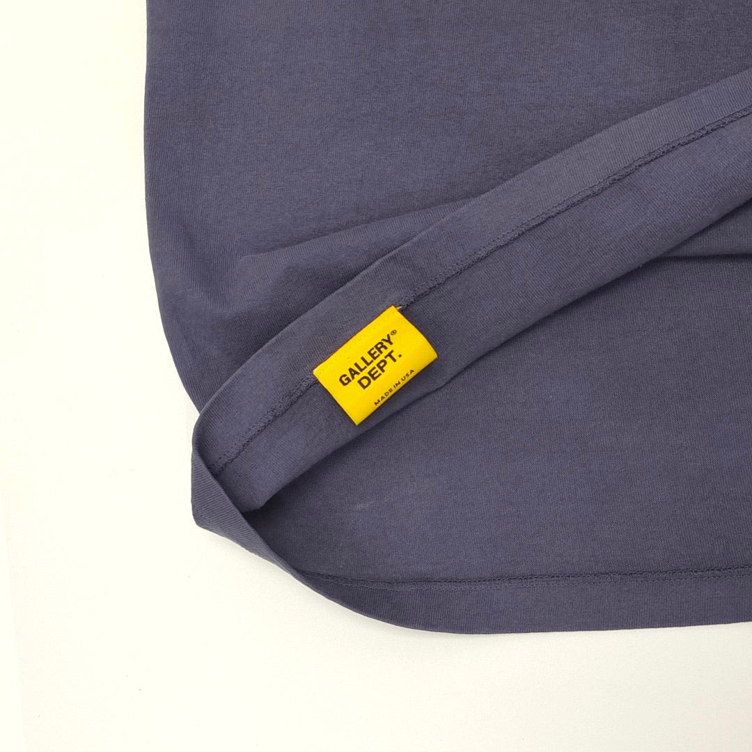 Blaues und himmelblaues Sweatshirt