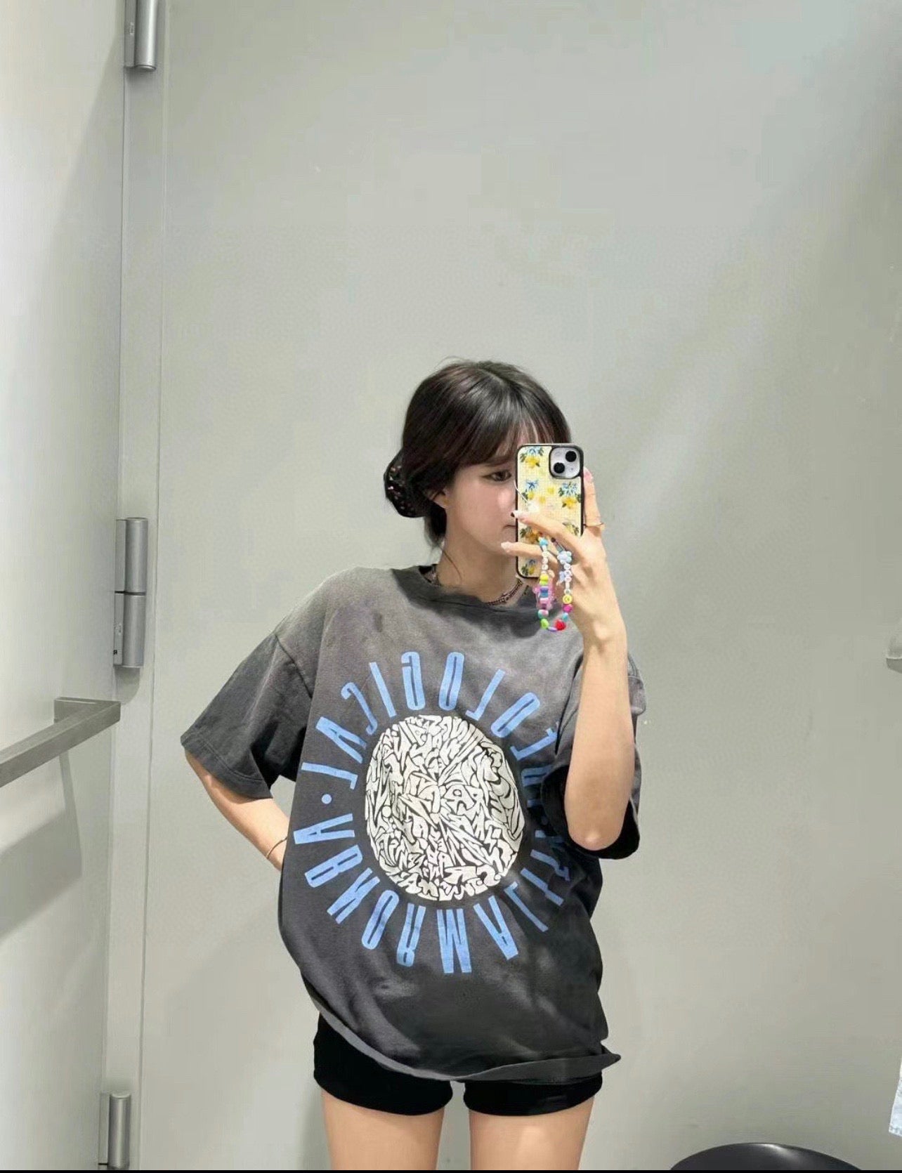 Black T-Shirt - FashionHype.xyz