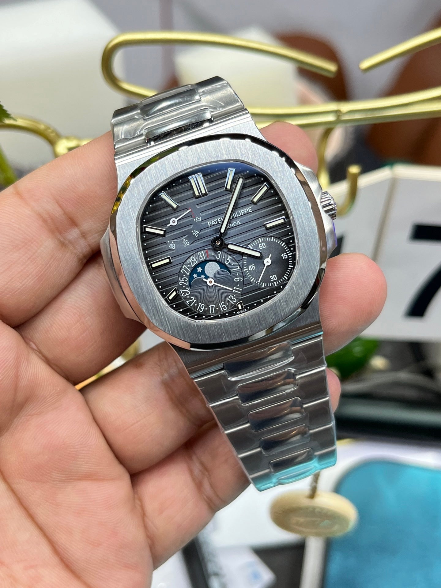 White black Watch - FashionHype.xyz