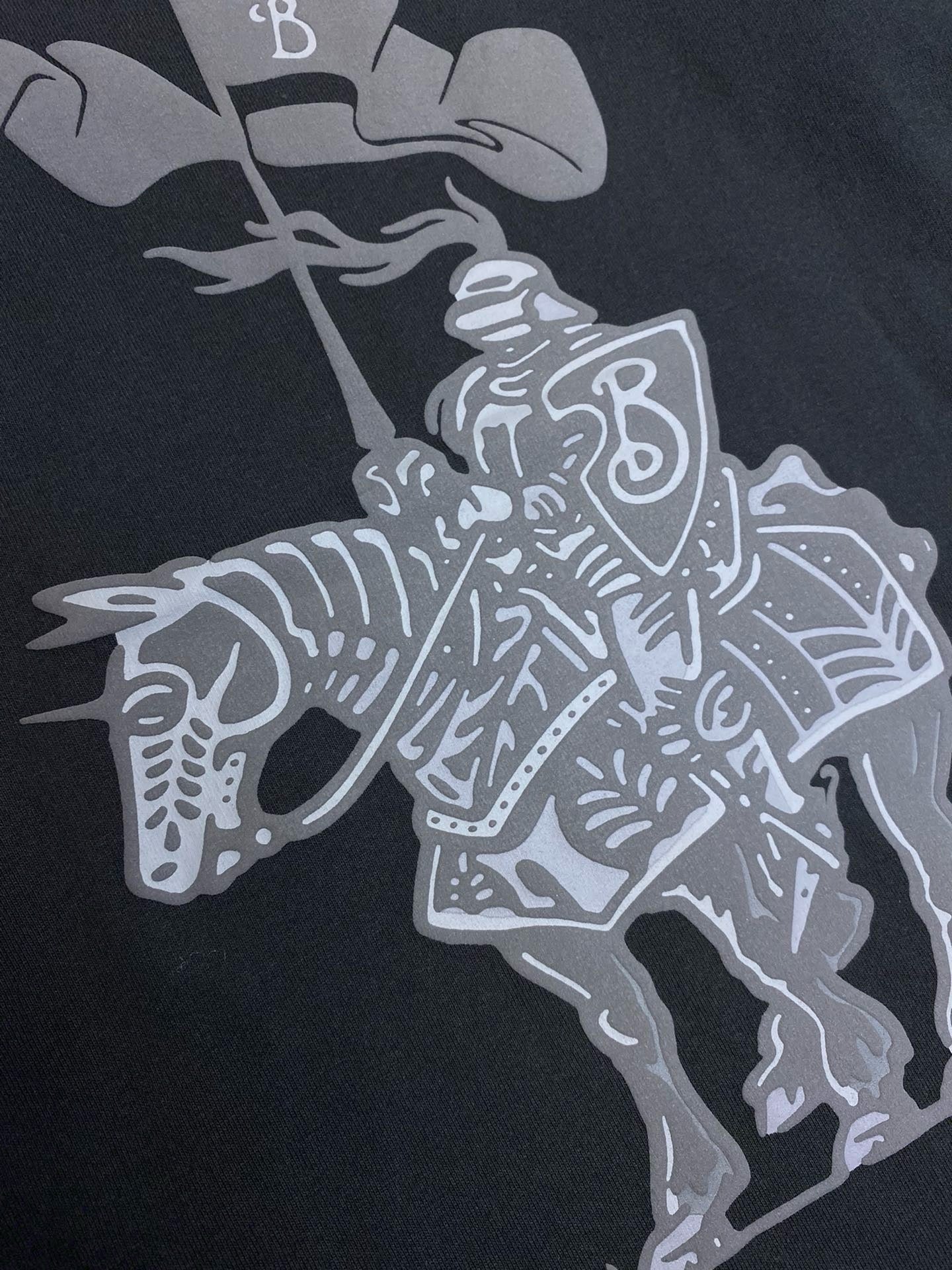 Schwarzes T-Shirt