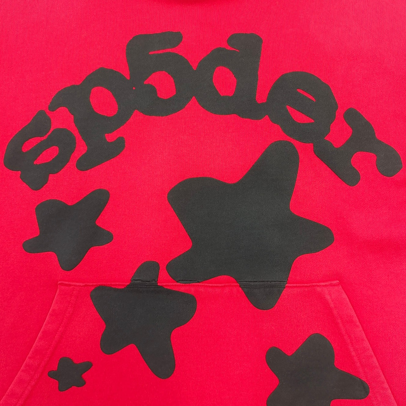 Sudadera con capucha roja