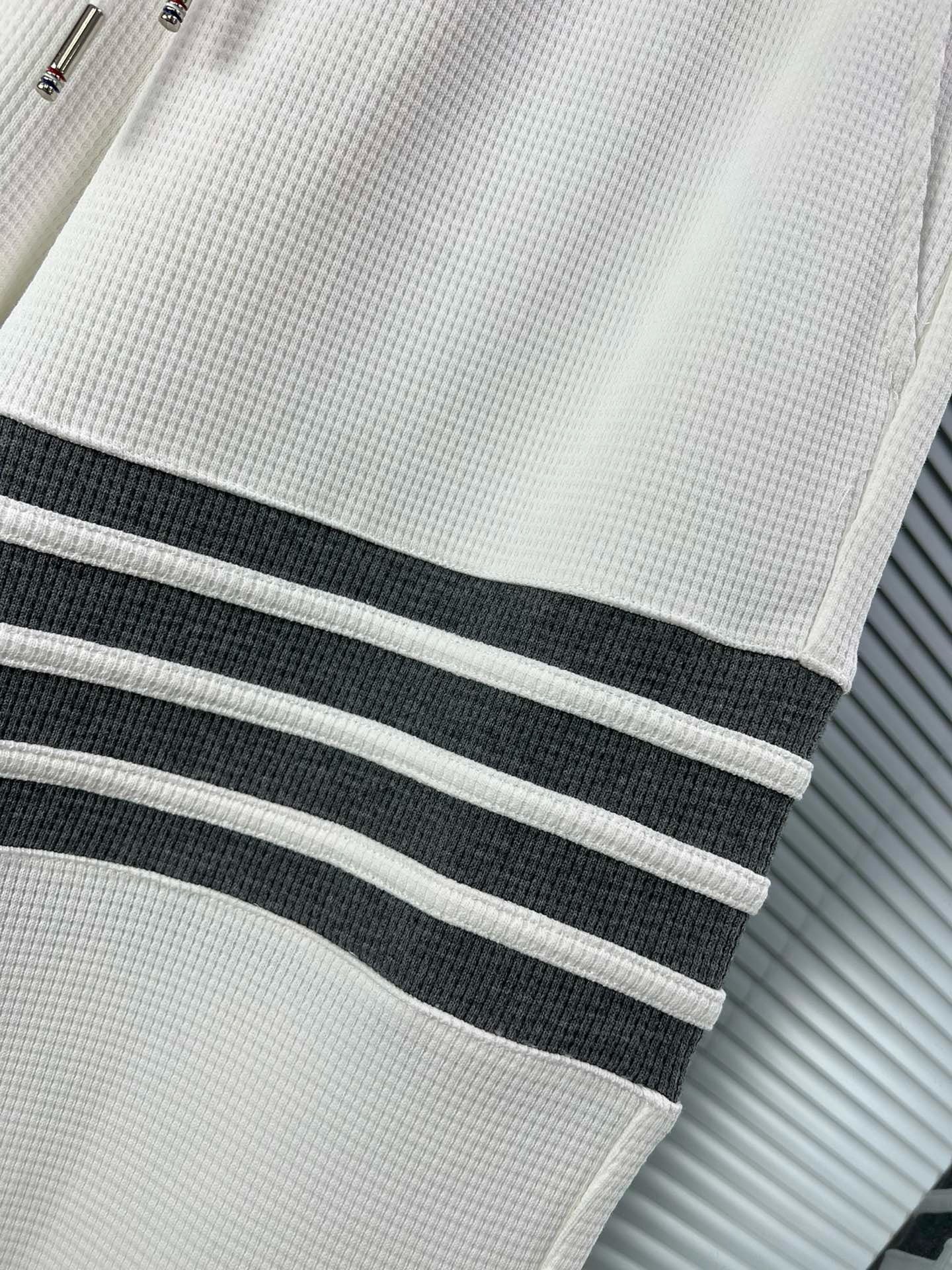 Mehrfarbige Hose