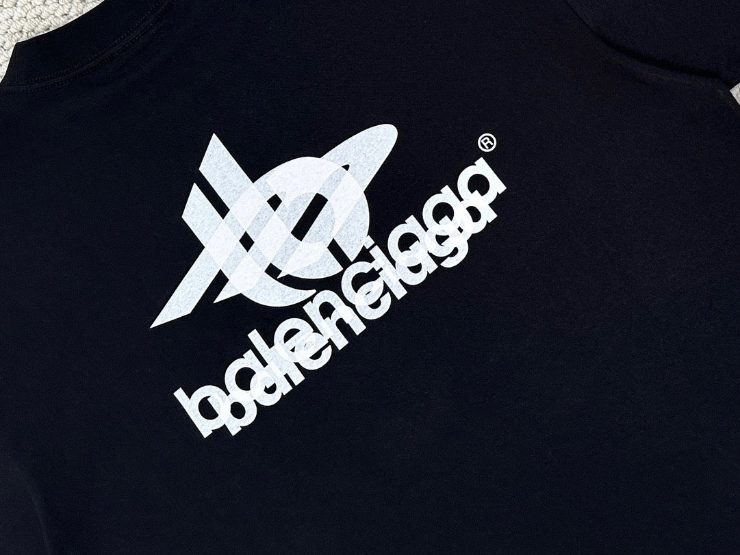 Schwarzes T-Shirt