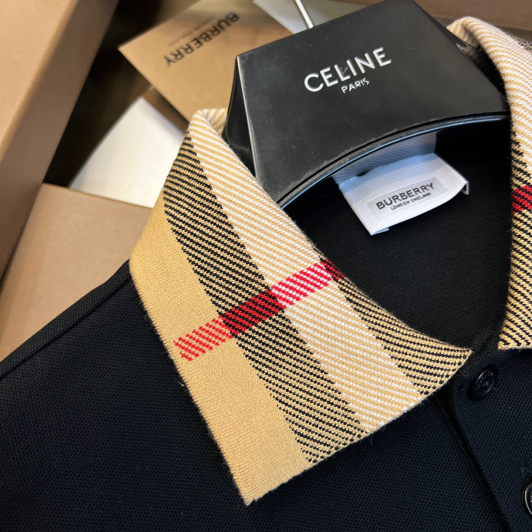 Schwarz-weiß-blaues Polo