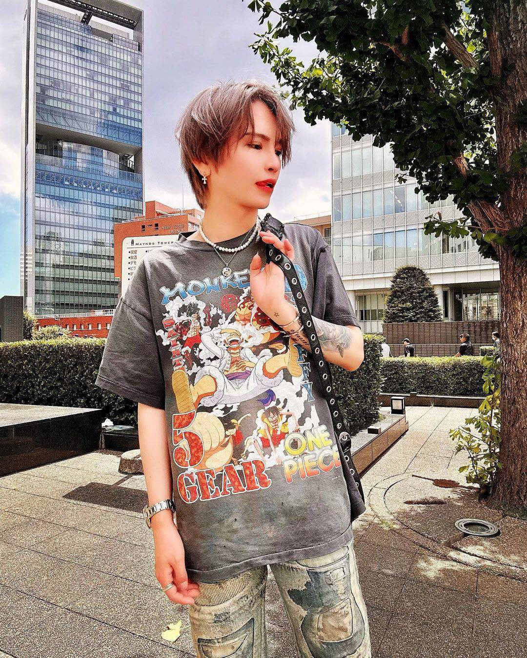 Schwarzes T-Shirt