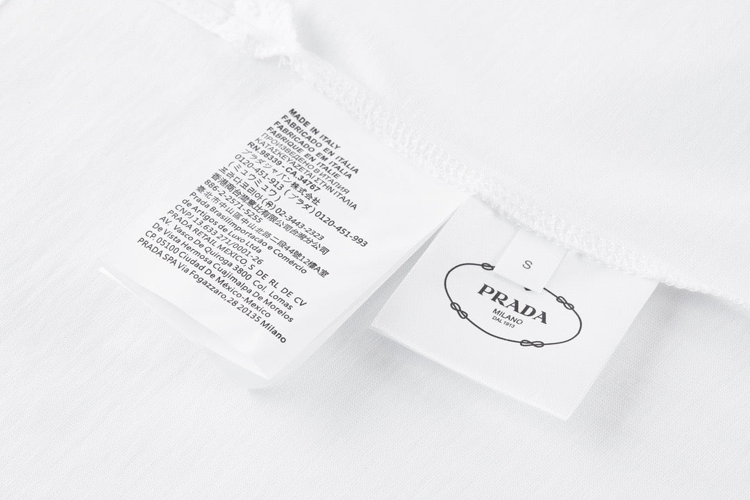 Black and White T-shirt - FashionHype.xyz