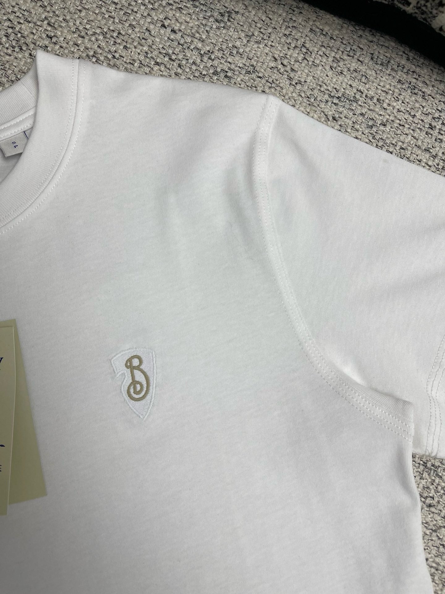 Mehrfarbiges T-Shirt