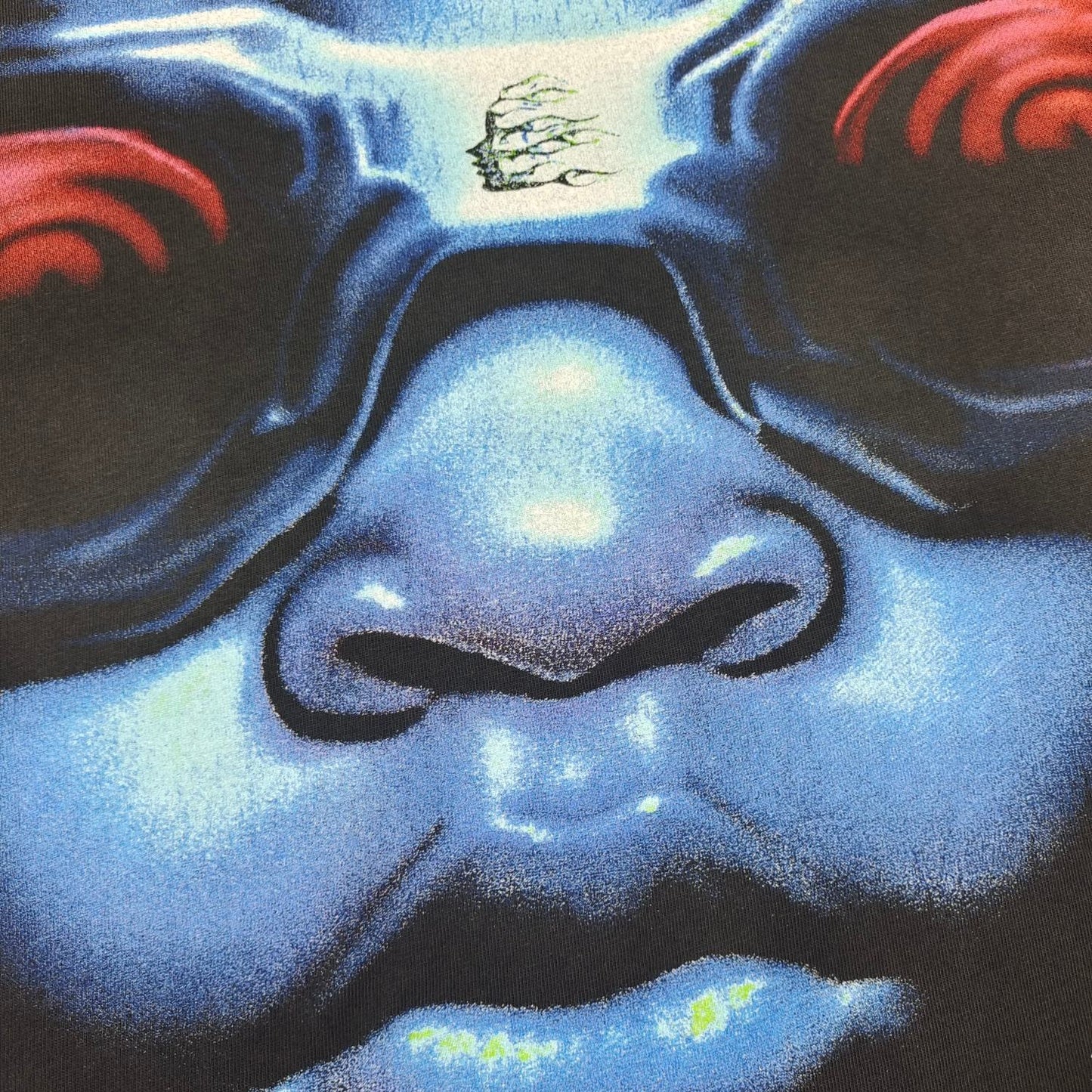 Dunkelschwarzes T-Shirt