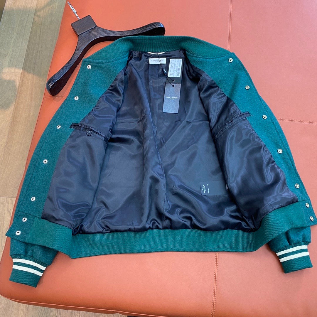Chaqueta verde blanca