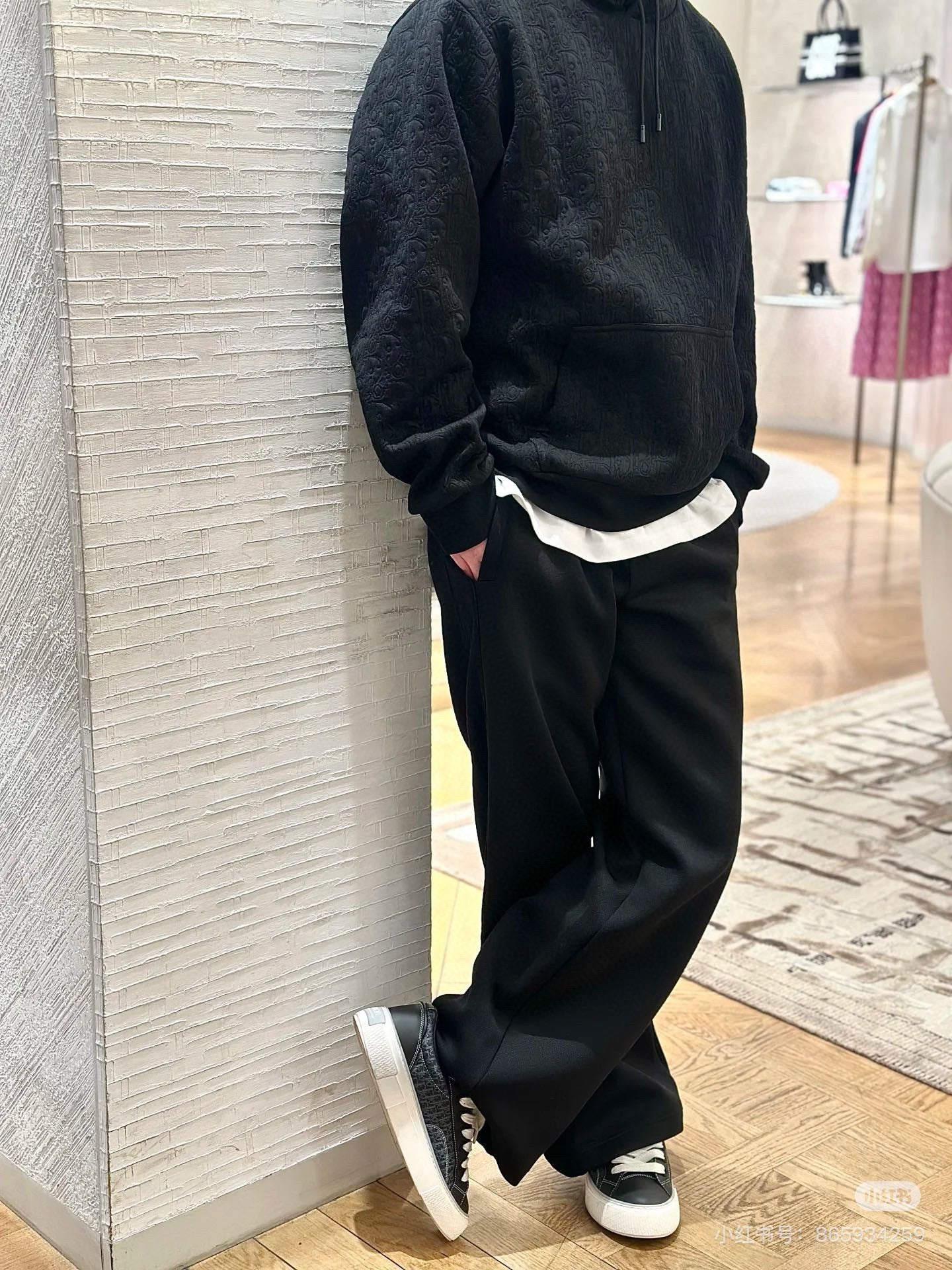 Schwarze Hosen