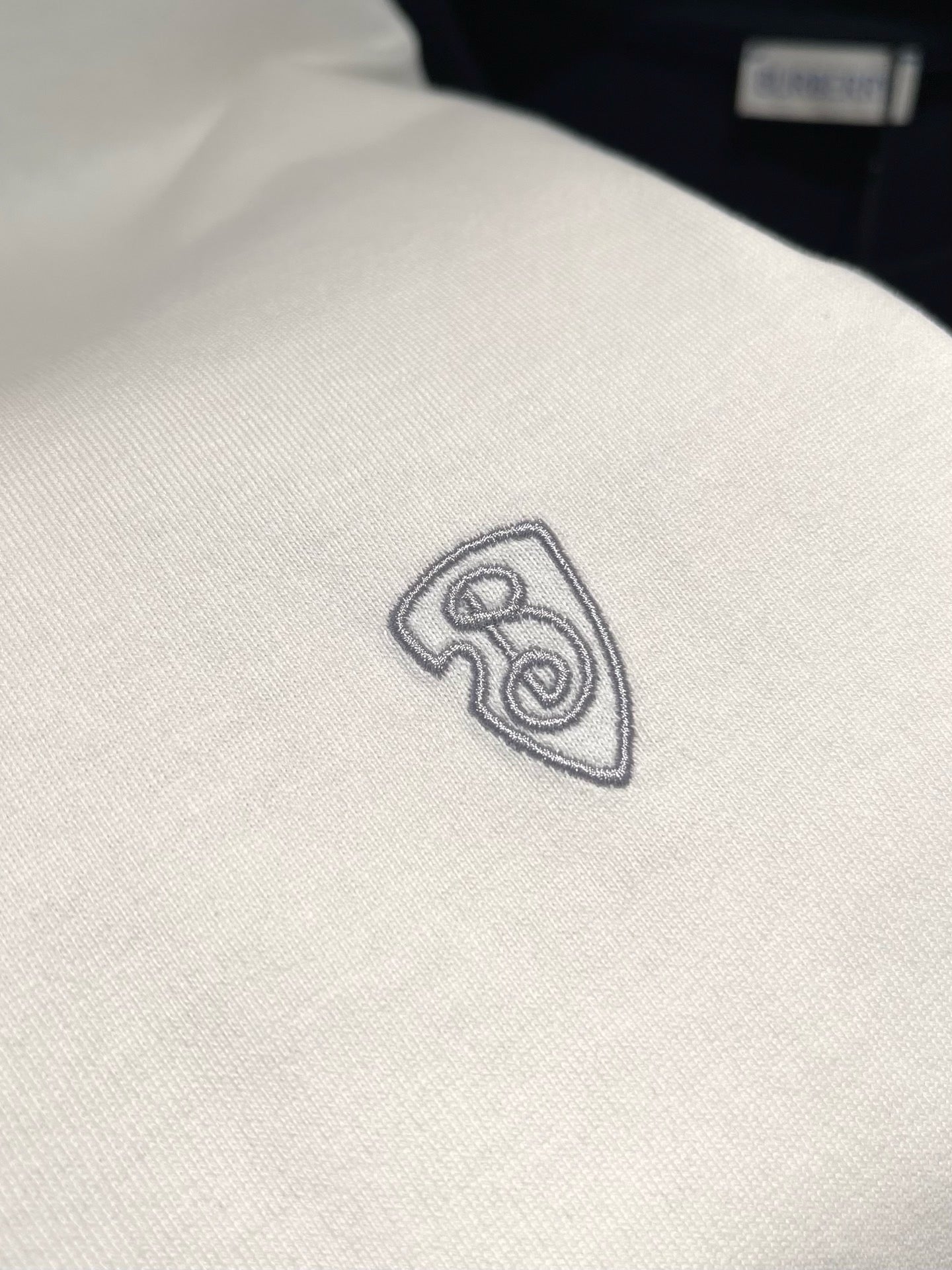 Mehrfarbiges T-Shirt