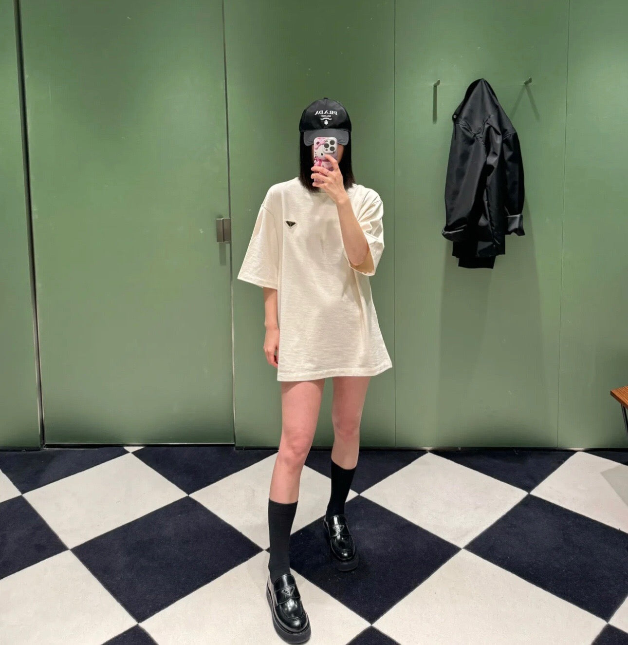 تي شيرت أبيض